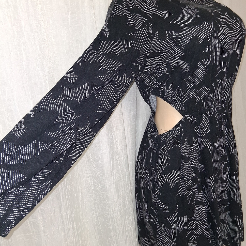 Universal Thread Black and Gray Long Sleeve Dress Women Size M - Picture 9 of 14